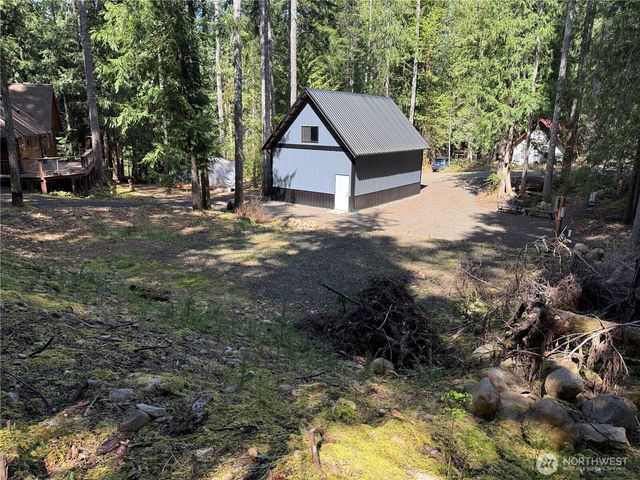 131 N Staircase Drive, Hoodsport, WA 98548