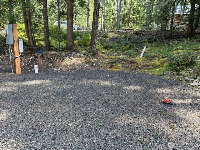 131 N Staircase Drive, Hoodsport, WA 98548