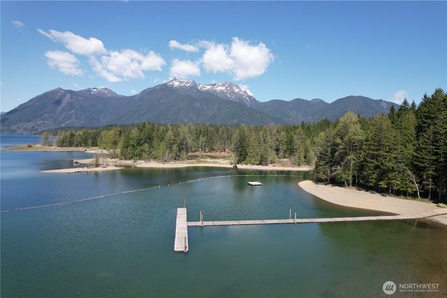 131 N Staircase Drive, Hoodsport, WA 98548