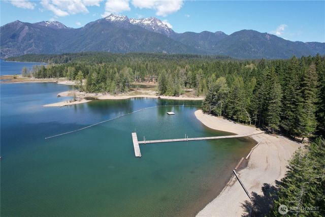131 N Staircase Drive, Hoodsport, WA 98548