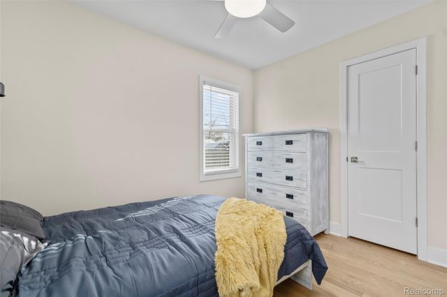 26364 Hampden Street, Madison Heights, MI 48071