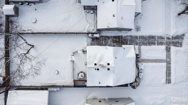 26364 Hampden Street, Madison Heights, MI 48071