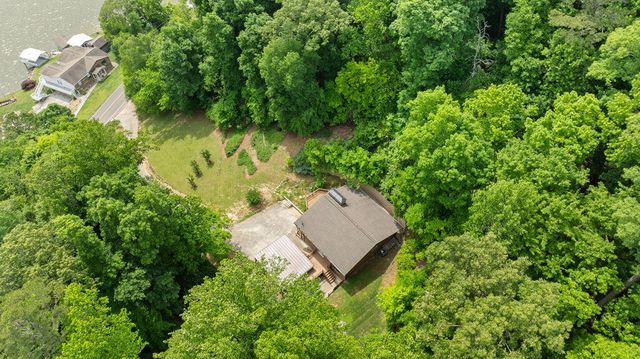 2202 Jones Bend Road, Louisville, TN 37777