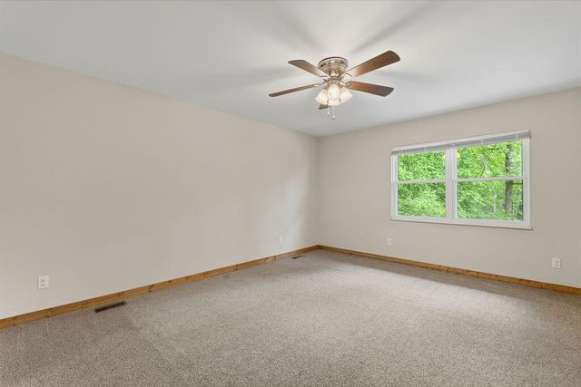2202 Jones Bend Road, Louisville, TN 37777