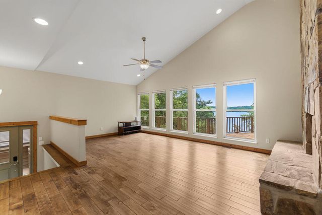 2202 Jones Bend Road, Louisville, TN 37777