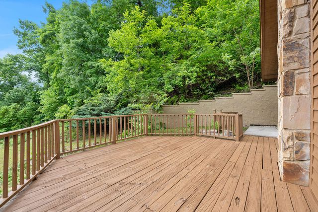 2202 Jones Bend Road, Louisville, TN 37777