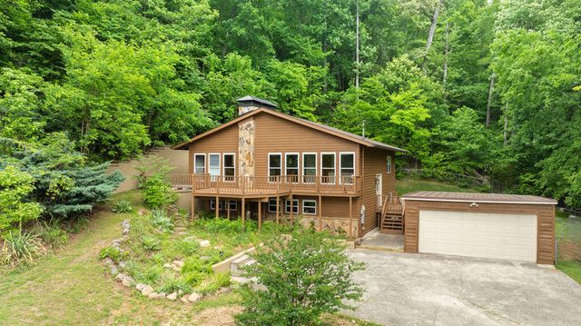 2202 Jones Bend Road, Louisville, TN 37777