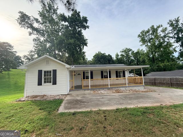 6790 Queen Mill Road SE, Mableton, GA 30126