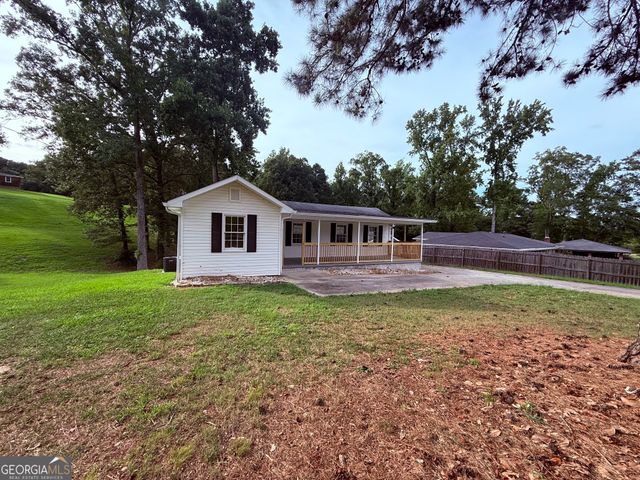 6790 Queen Mill Road SE, Mableton, GA 30126