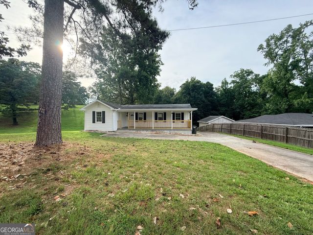 6790 Queen Mill Road SE, Mableton, GA 30126