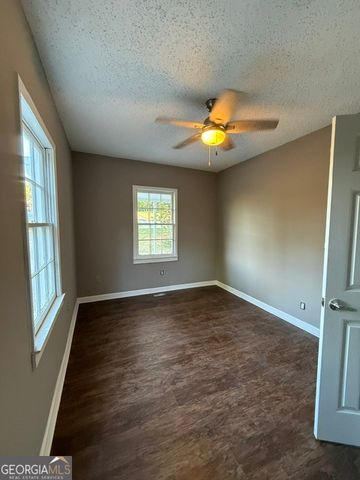6790 Queen Mill Road SE, Mableton, GA 30126
