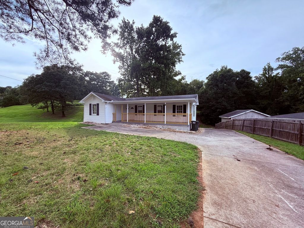 6790 Queen Mill Road SE, Mableton, GA 30126