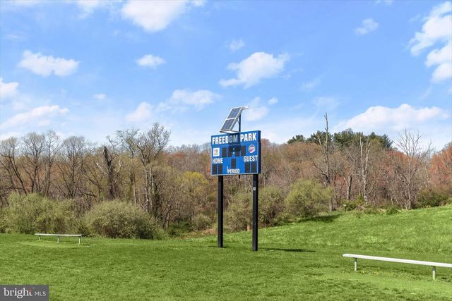 1617 HEATHER HEIGHTS RD, Sykesville, MD 21784