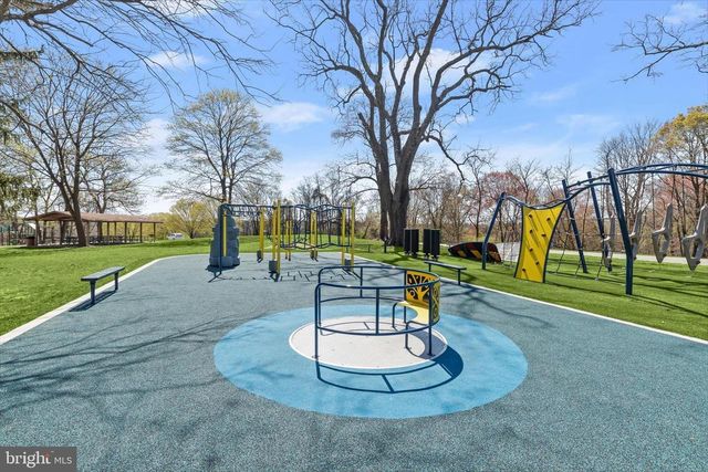 1617 HEATHER HEIGHTS RD, Sykesville, MD 21784