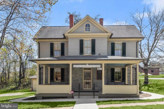 1617 HEATHER HEIGHTS RD, Sykesville, MD 21784