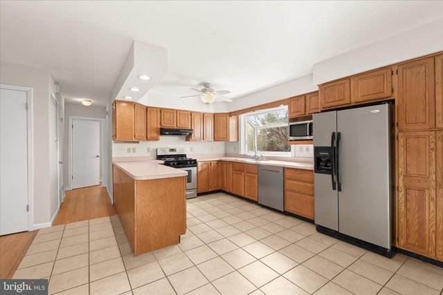 1617 HEATHER HEIGHTS RD, Sykesville, MD 21784