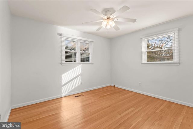 1617 HEATHER HEIGHTS RD, Sykesville, MD 21784