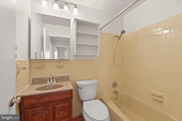 1617 HEATHER HEIGHTS RD, Sykesville, MD 21784