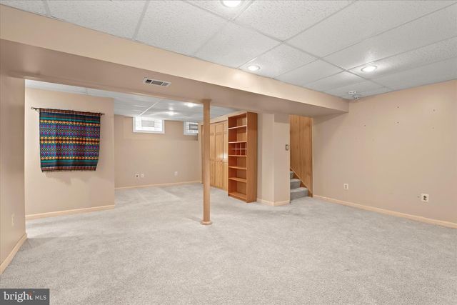 1617 HEATHER HEIGHTS RD, Sykesville, MD 21784