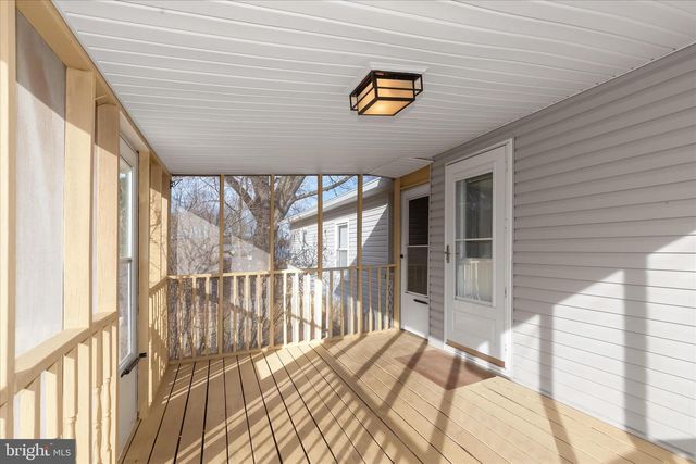 1617 HEATHER HEIGHTS RD, Sykesville, MD 21784