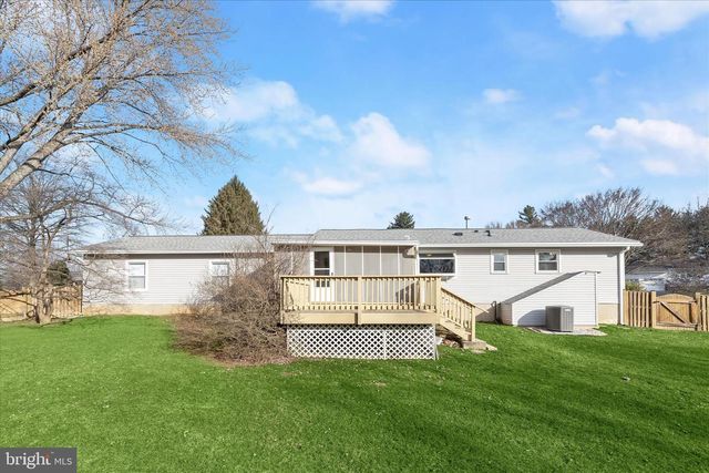 1617 HEATHER HEIGHTS RD, Sykesville, MD 21784