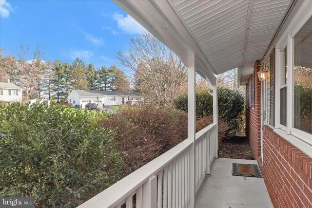 1617 HEATHER HEIGHTS RD, Sykesville, MD 21784