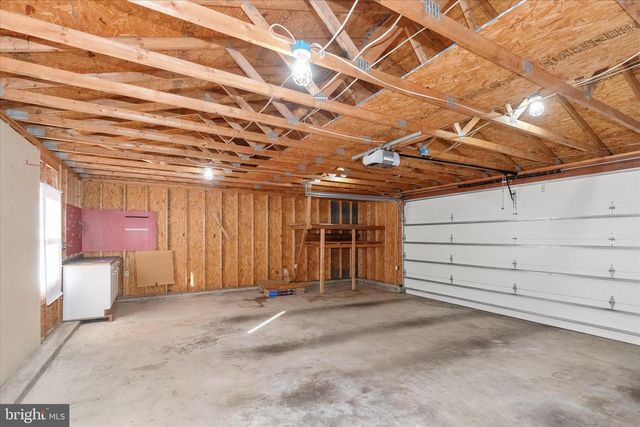 1617 HEATHER HEIGHTS RD, Sykesville, MD 21784