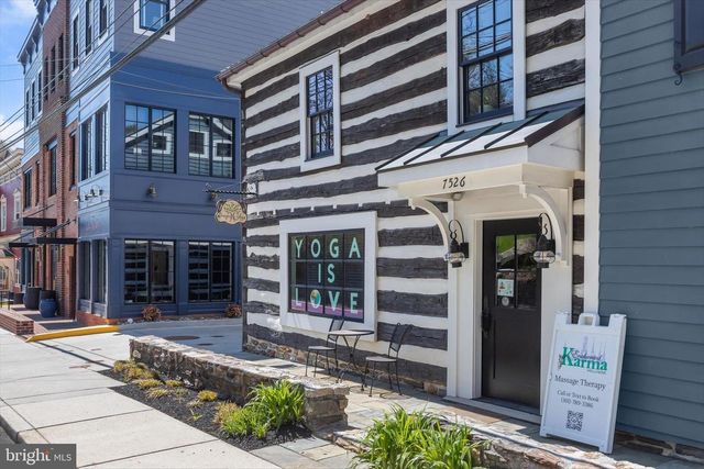 1617 HEATHER HEIGHTS RD, Sykesville, MD 21784