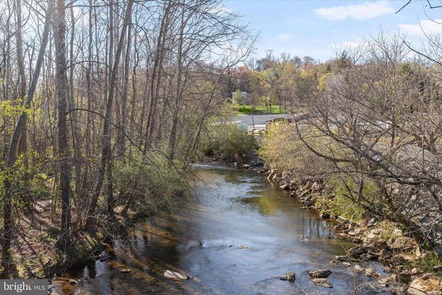 1617 HEATHER HEIGHTS RD, Sykesville, MD 21784