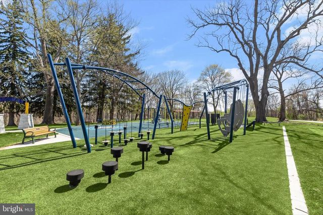 1617 HEATHER HEIGHTS RD, Sykesville, MD 21784