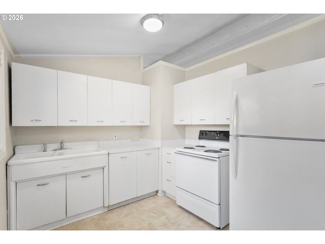 14429 Se HARRISON St, Portland, OR 97233