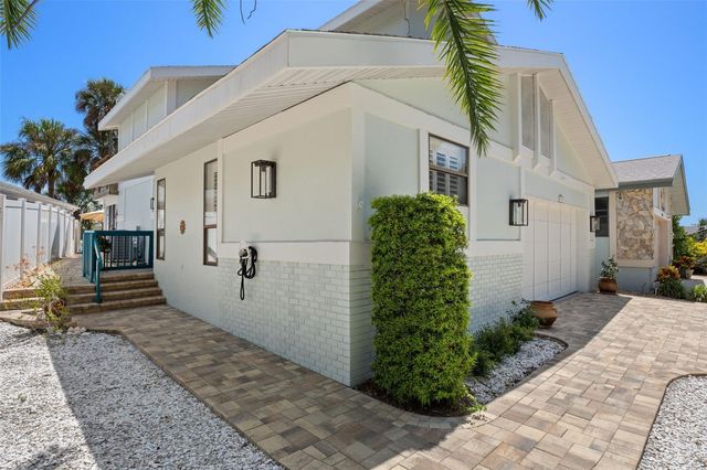 5248 S RIVERVIEW CIRCLE, Homosassa, FL 34448