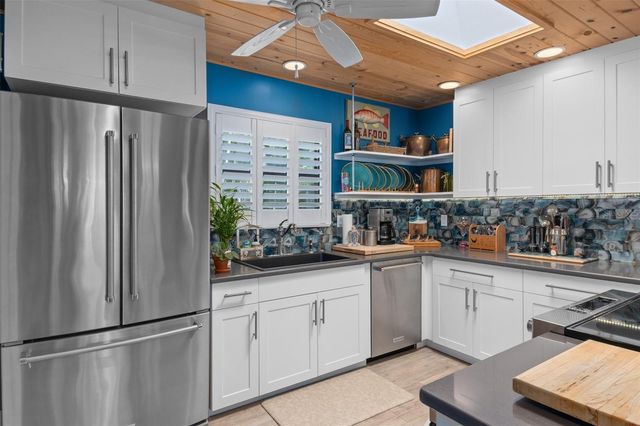 5248 S RIVERVIEW CIRCLE, Homosassa, FL 34448