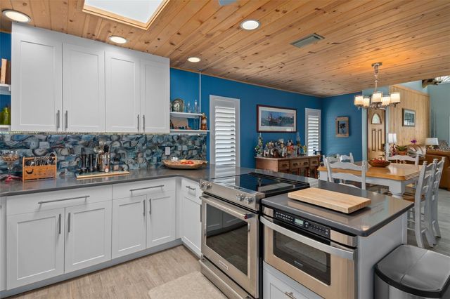 5248 S RIVERVIEW CIRCLE, Homosassa, FL 34448