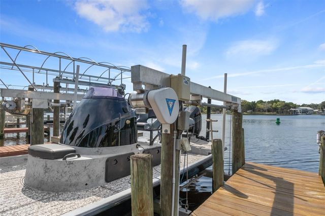 5248 S RIVERVIEW CIRCLE, Homosassa, FL 34448