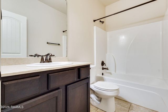 235 Forest Grove Drive, Youngsville, LA 70592