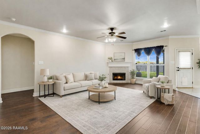 235 Forest Grove Drive, Youngsville, LA 70592