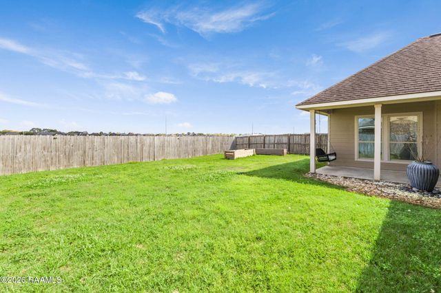 235 Forest Grove Drive, Youngsville, LA 70592