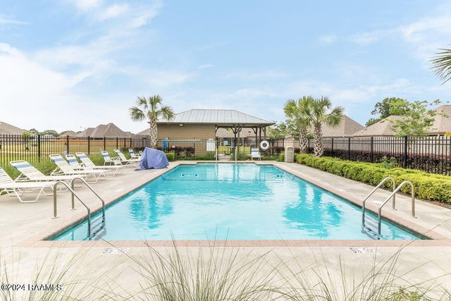 235 Forest Grove Drive, Youngsville, LA 70592