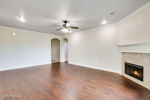 235 Forest Grove Drive, Youngsville, LA 70592