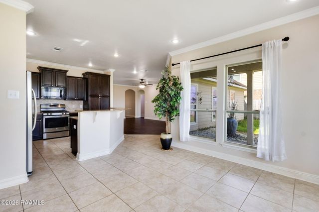 235 Forest Grove Drive, Youngsville, LA 70592