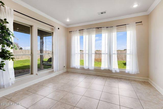 235 Forest Grove Drive, Youngsville, LA 70592