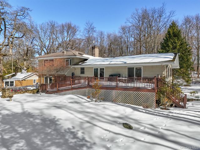 55 Hoags Cross Road, Ossining, NY 10562