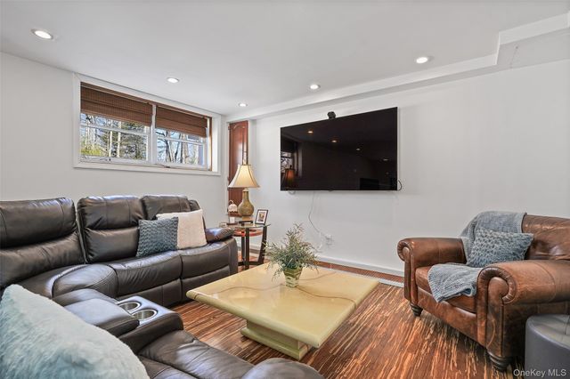 55 Hoags Cross Road, Ossining, NY 10562