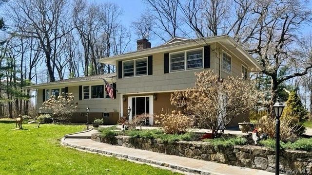 55 Hoags Cross Road, Ossining, NY 10562