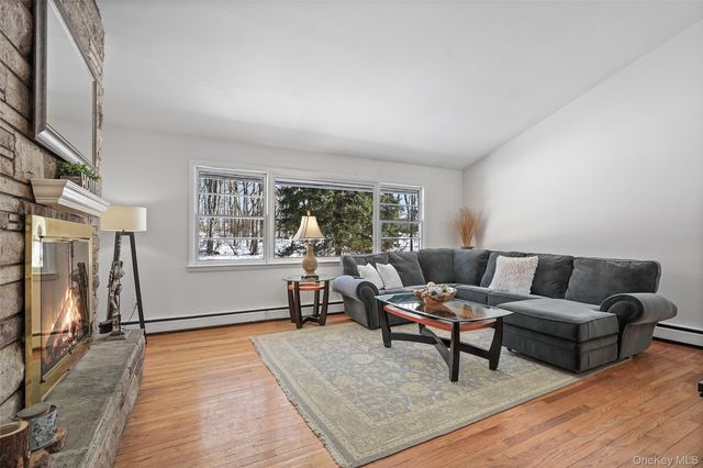 55 Hoags Cross Road, Ossining, NY 10562