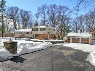 55 Hoags Cross Road, Ossining, NY 10562