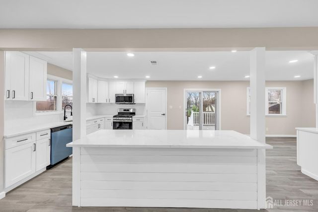 116 S 8th S Avenue, Highland Park, NJ 08904