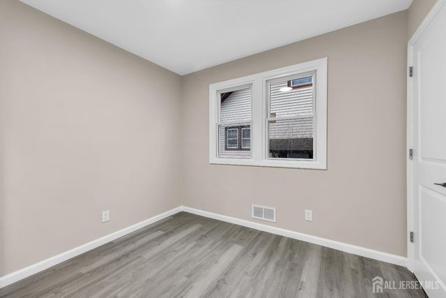 116 S 8th S Avenue, Highland Park, NJ 08904