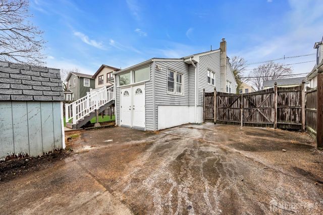 116 S 8th S Avenue, Highland Park, NJ 08904